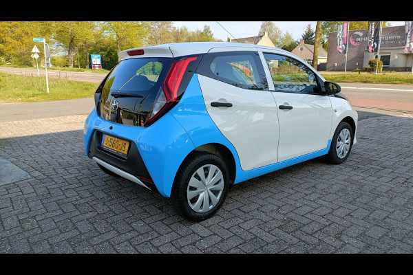 Toyota Aygo 1.0 VVT-i x-fun