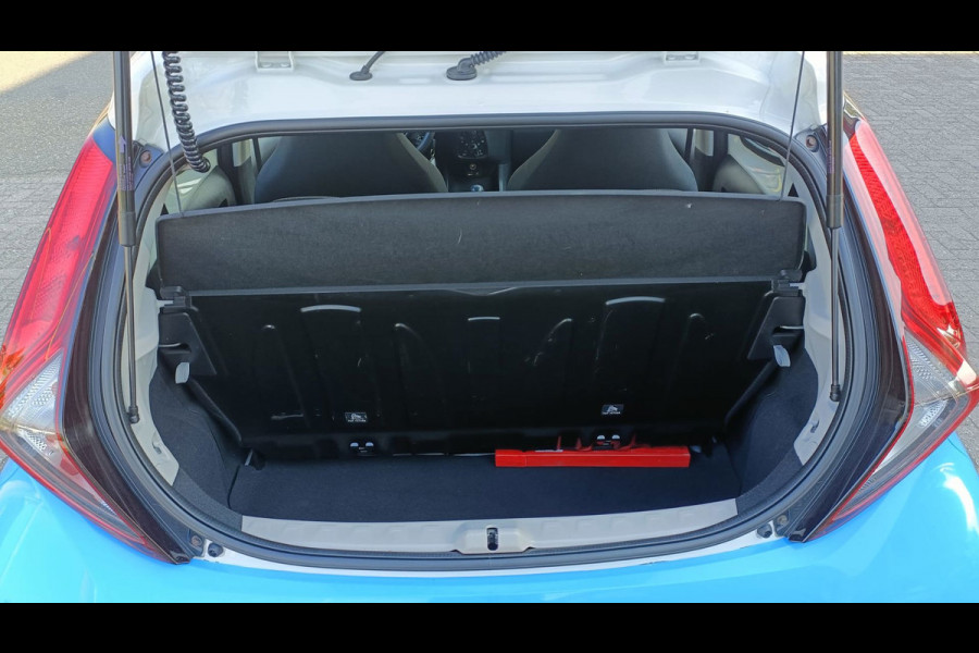 Toyota Aygo 1.0 VVT-i x-fun