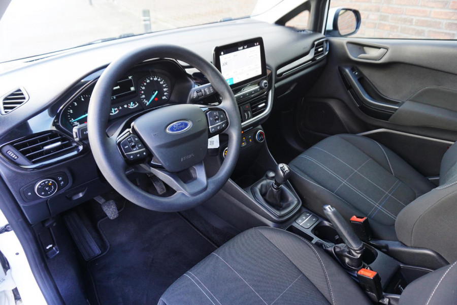 Ford Fiesta 1.0 EcoB.95PK Connected/Parkeersensor voor+achter/ Navigatie/AppleCarPlay.