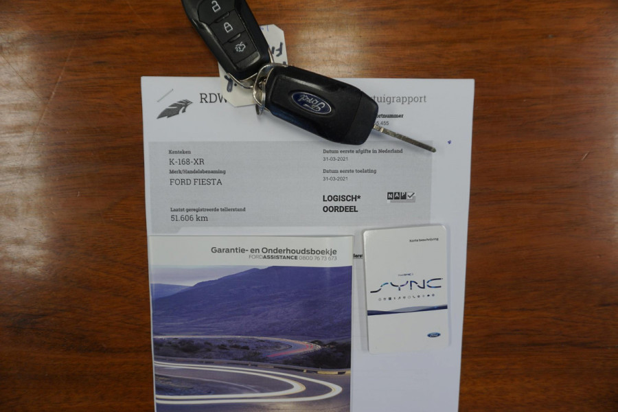 Ford Fiesta 1.0 EcoB.95PK Connected/Parkeersensor voor+achter/ Navigatie/AppleCarPlay.