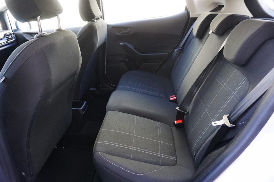 Ford Fiesta 1.0 EcoB.95PK Connected/Parkeersensor voor+achter/ Navigatie/AppleCarPlay.
