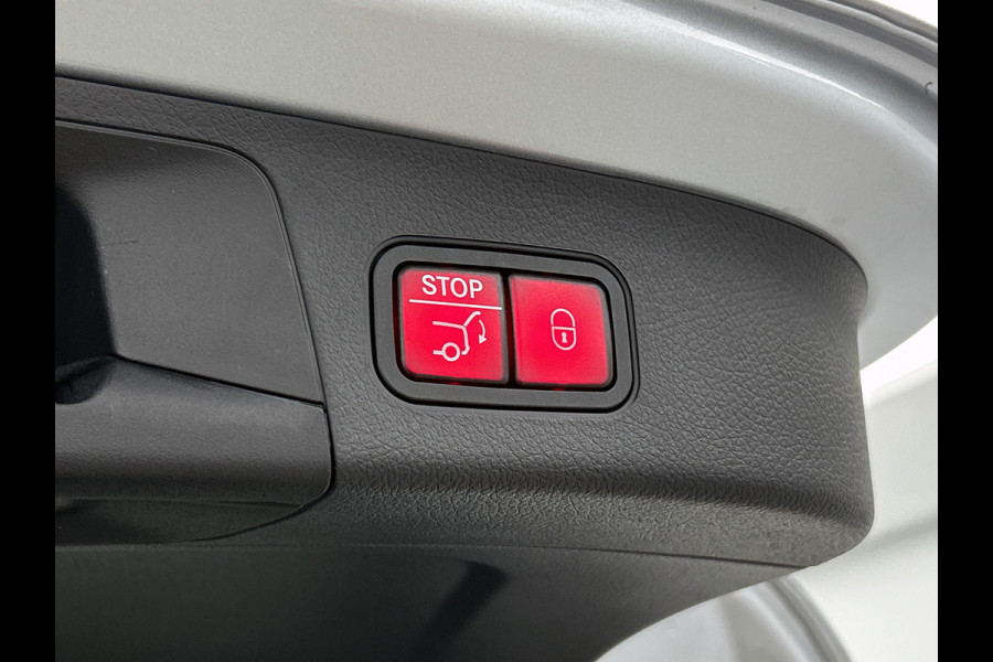 Mercedes-Benz EQA 250+ Business Solution AMG 71 kWh | Nightpakket | Trekhaak | DISTRONIC | Smartphone integratie | Panoramaschuifdak | Stuurwielpaddles gegalvaniseerd | 360° camera | Burmester Surround Sound |