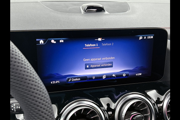 Mercedes-Benz EQA 250+ Business Solution AMG 71 kWh | Nightpakket | Trekhaak | DISTRONIC | Smartphone integratie | Panoramaschuifdak | Stuurwielpaddles gegalvaniseerd | 360° camera | Burmester Surround Sound |