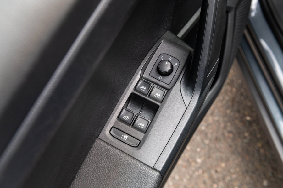 Seat Arona 1.0 TSI Xcellence Launch Edition Carplay I CLima ITrekhaak I