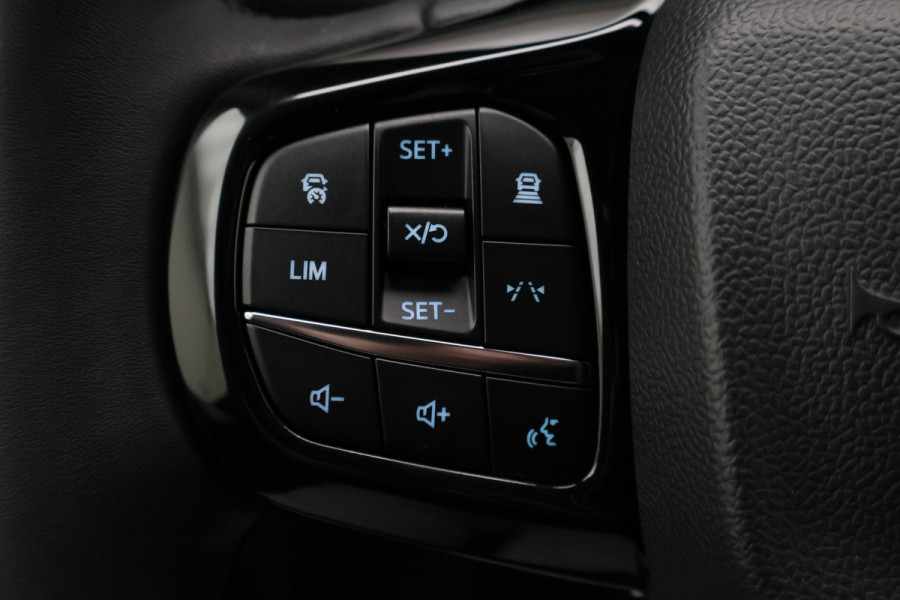 Ford Transit Custom 300 2.0 TDCI Automaat L2H1 3-Zits, LED, Keyless, ACC, Trekhaak, Side-Bars, PDC, 17"