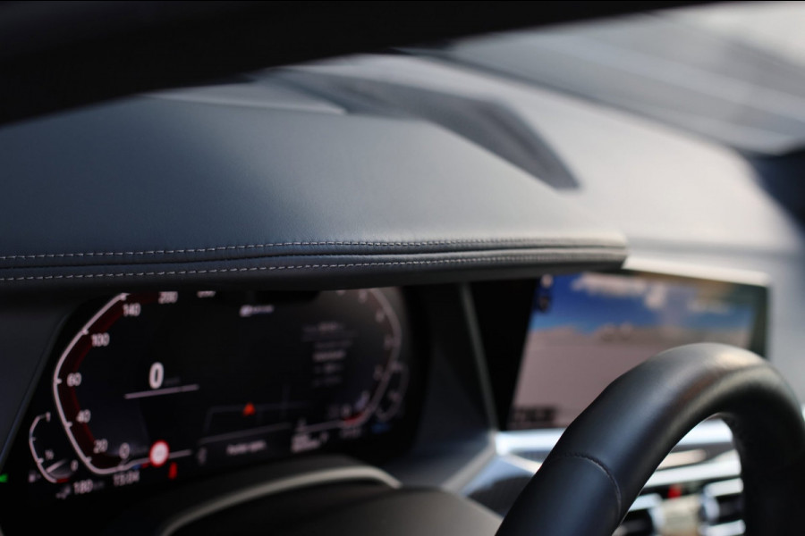 BMW X5 XDrive45e M-Sport *Pano*H/K*4-Wiel besturing*Trekhaak*Head-Up*