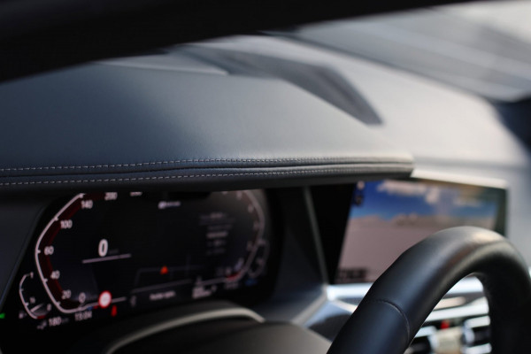 BMW X5 XDrive45e M-Sport *Pano*H/K*4-Wiel besturing*Trekhaak*Head-Up*