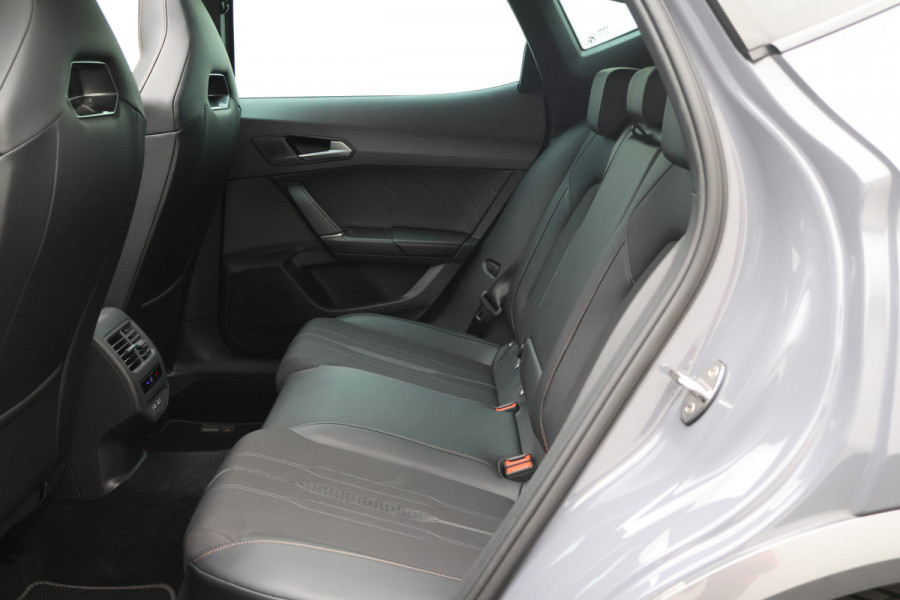 CUPRA Formentor 1.4 e-Hybrid VZ Copper Edition SOH 93,6%, Panoramadak, Camera, Stoel-/Stuurverw., ACC, 19"