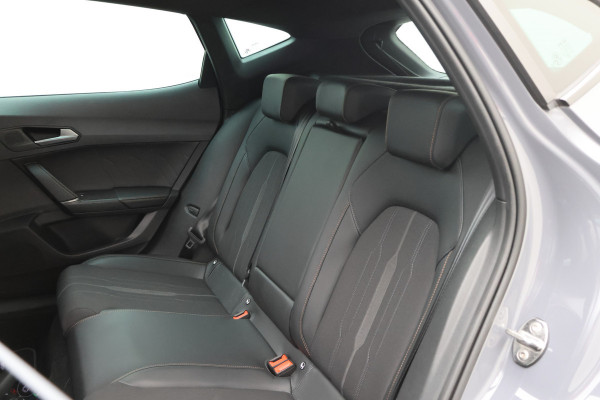 CUPRA Formentor 1.4 e-Hybrid VZ Copper Edition SOH 93,6%, Panoramadak, Camera, Stoel-/Stuurverw., ACC, 19"