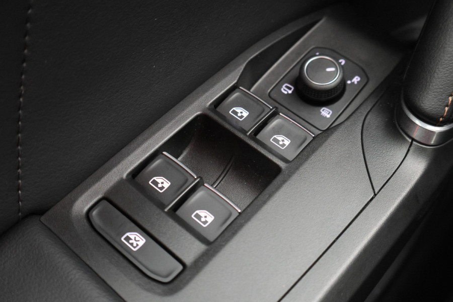 CUPRA Formentor 1.4 e-Hybrid VZ Copper Edition SOH 93,6%, Panoramadak, Camera, Stoel-/Stuurverw., ACC, 19"