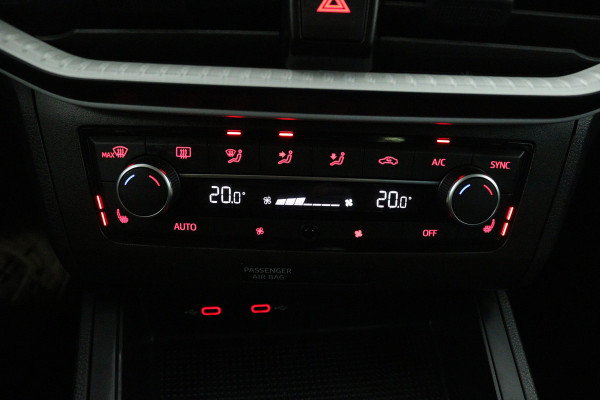 Seat Ibiza 1.0 EcoTSI Style Business Intense (DIGITALE COCKPIT, CRUISE CONTROL, NAVIGATIE CARPLAY, PARKEERSENSOREN)