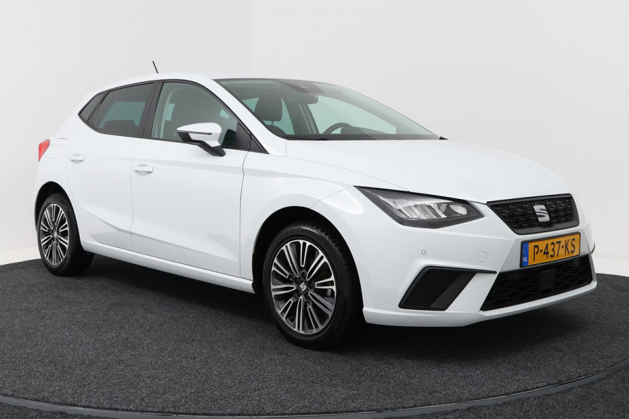 Seat Ibiza 1.0 EcoTSI Style Business Intense (DIGITALE COCKPIT, CRUISE CONTROL, NAVIGATIE CARPLAY, PARKEERSENSOREN)