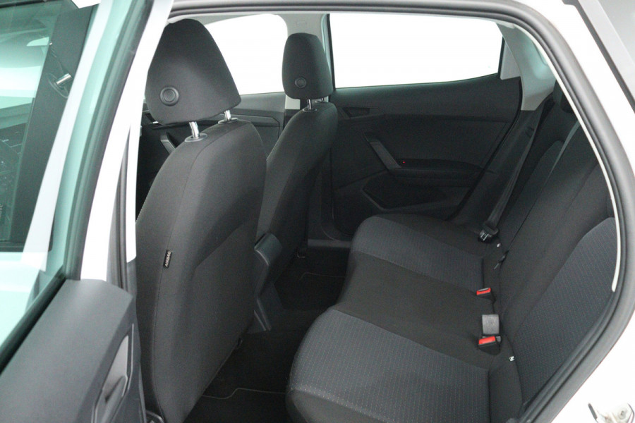 Seat Ibiza 1.0 EcoTSI Style Business Intense (DIGITALE COCKPIT, CRUISE CONTROL, NAVIGATIE CARPLAY, PARKEERSENSOREN)