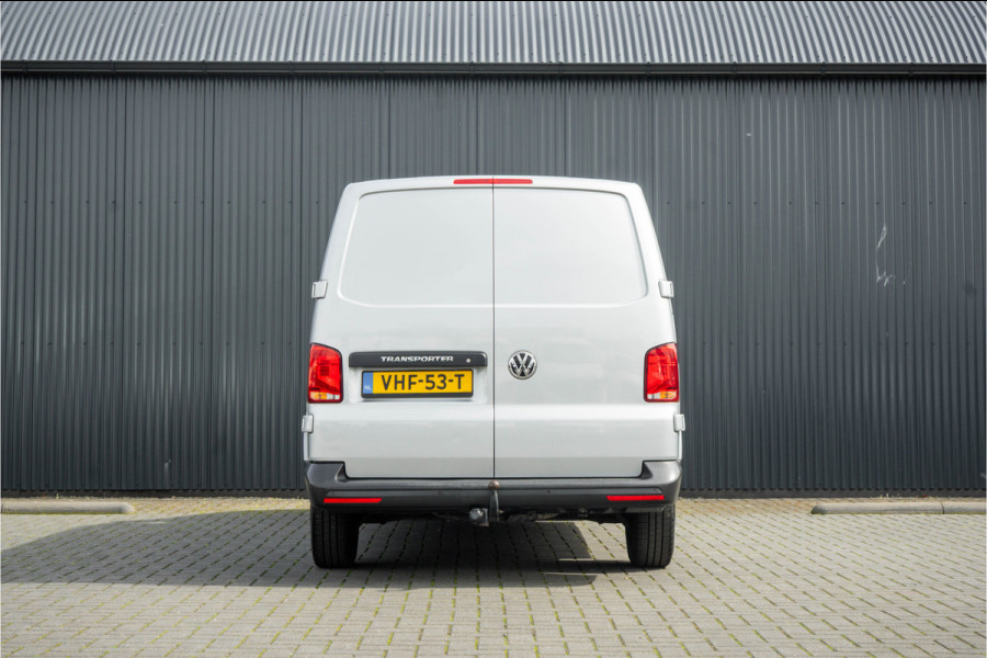 Volkswagen Transporter T6.1 2.0 TDI L2H1 | 150 PK | Cruise | Airco | Trekhaak