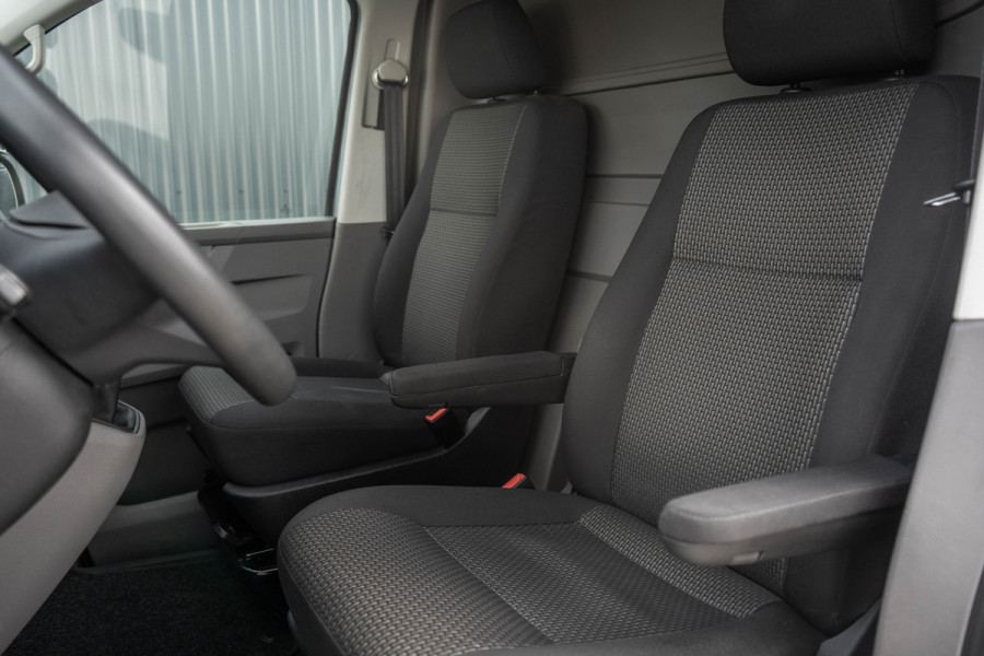 Volkswagen Transporter T6.1 2.0 TDI L2H1 | 150 PK | Cruise | Airco | Trekhaak