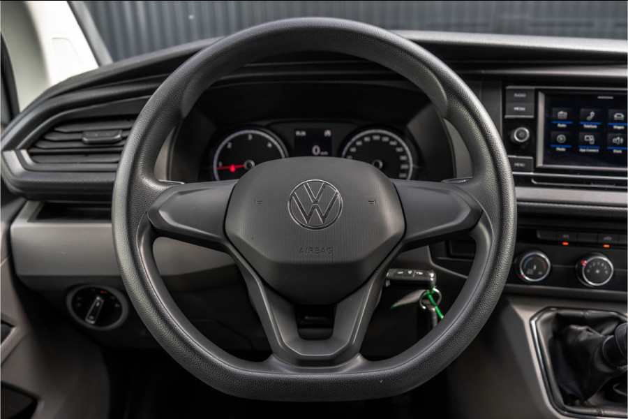 Volkswagen Transporter T6.1 2.0 TDI L2H1 | 150 PK | Cruise | Airco | Trekhaak