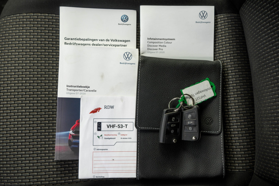 Volkswagen Transporter T6.1 2.0 TDI L2H1 | 150 PK | Cruise | Airco | Trekhaak