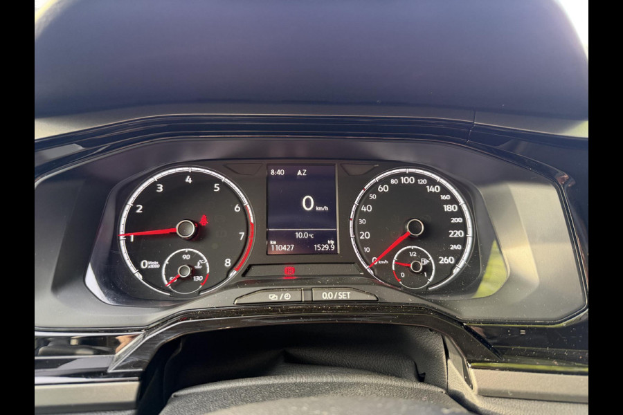 Volkswagen Polo 1.0 TSI Comfortline . NAVIGATIE . PARKEERSENSOREN VOOR  & ACHTER .