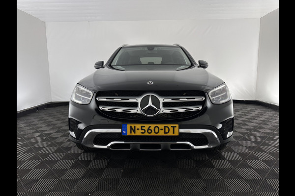 Mercedes-Benz GLC 300e 4MATIC Business Solution (Plug-In) {SOH-94%} (INCL-BTW) *LEATHER | FULL-LED | DIGI-COCKPIT | KEYLESS | DAB | HEATED-SPORTSEATS | CAMERA | PRIVACY-GLASS | NAVI-FULLMAP | ECC | PDC | CRUISE | 18''ALU*