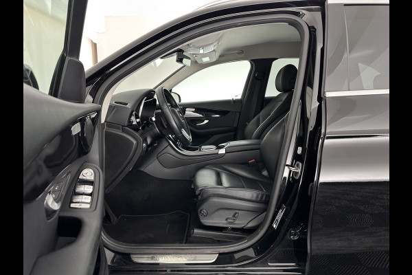 Mercedes-Benz GLC 300e 4MATIC Business Solution (Plug-In) {SOH-94%} (INCL-BTW) *LEATHER | FULL-LED | DIGI-COCKPIT | KEYLESS | DAB | HEATED-SPORTSEATS | CAMERA | PRIVACY-GLASS | NAVI-FULLMAP | ECC | PDC | CRUISE | 18''ALU*