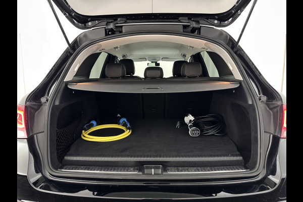 Mercedes-Benz GLC 300e 4MATIC Business Solution (Plug-In) {SOH-94%} (INCL-BTW) *LEATHER | FULL-LED | DIGI-COCKPIT | KEYLESS | DAB | HEATED-SPORTSEATS | CAMERA | PRIVACY-GLASS | NAVI-FULLMAP | ECC | PDC | CRUISE | 18''ALU*