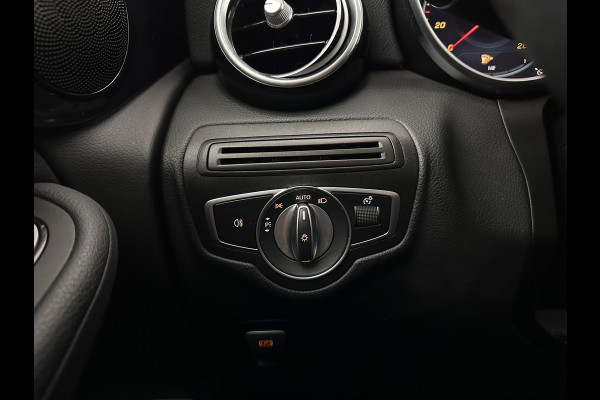 Mercedes-Benz GLC 300e 4MATIC Business Solution (Plug-In) {SOH-94%} (INCL-BTW) *LEATHER | FULL-LED | DIGI-COCKPIT | KEYLESS | DAB | HEATED-SPORTSEATS | CAMERA | PRIVACY-GLASS | NAVI-FULLMAP | ECC | PDC | CRUISE | 18''ALU*