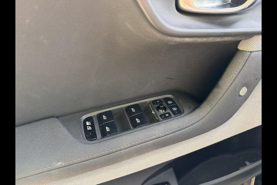 Polestar 2 Long Range Dual Motor Launch Edition 78kWh ACCU 91% . DEALER ONDERHOUDEN . STOELVERWARMING VOOR EN ACHTER  .