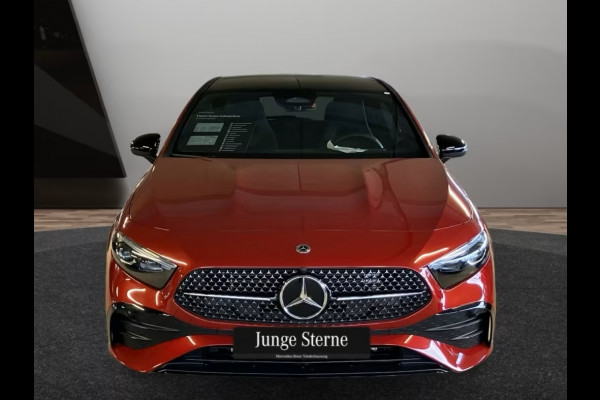 Mercedes-Benz A-Klasse 250e AMG ** DESIGNO ROT ** NIGHT, PANORAMA, BURMESTER, 2-Zone CLIMA, 19-inch LMV,  ** 1e EIG - UNFALLFREI ** ** INFORMEER OOK NAAR ONZE AANTREKKELIJKE FINANCIAL-LEASE TARIEVEN **