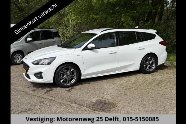 Ford FOCUS Wagon 1.0 EcoBoost ST Line Business . KEYLESS ENTRY & START . PARKEERSENSOREN . NAVIGATIE .