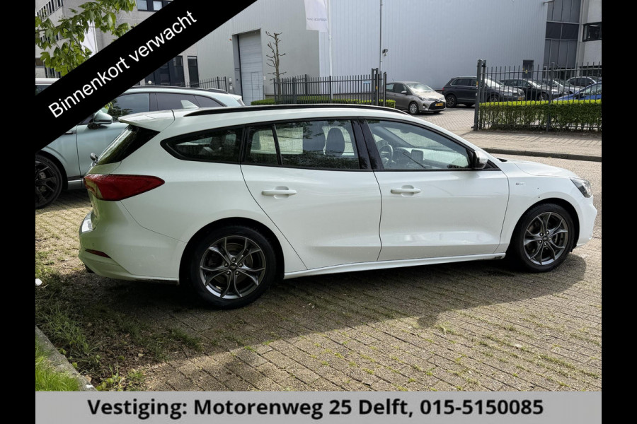 Ford FOCUS Wagon 1.0 EcoBoost ST Line Business . KEYLESS ENTRY & START . PARKEERSENSOREN . NAVIGATIE .