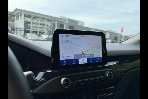 Ford FOCUS Wagon 1.0 EcoBoost ST Line Business . KEYLESS ENTRY & START . PARKEERSENSOREN . NAVIGATIE .