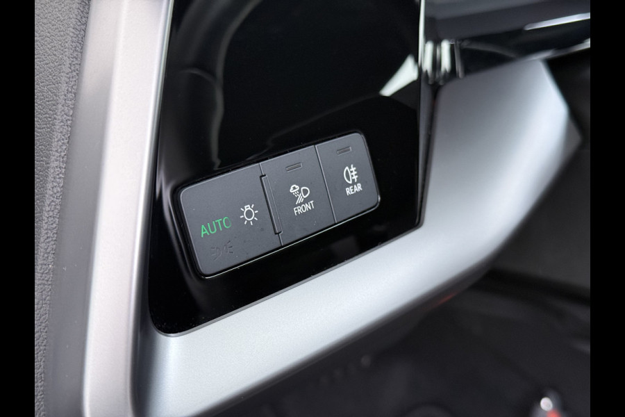 Audi A3 Sportback 30TFSI AUT-7 Adaptive-Cruise Navi Apple Carplay Android Sportstoelen LED-v+a PDC m.Hybrid Ecc Advanced Edition S-Troni Privacy Glas Lmv Led DAB Wifi Regensensor Rijstrooksensor Virtual Cockpit 1e Eigenaar Origineel Nederlandse Auto