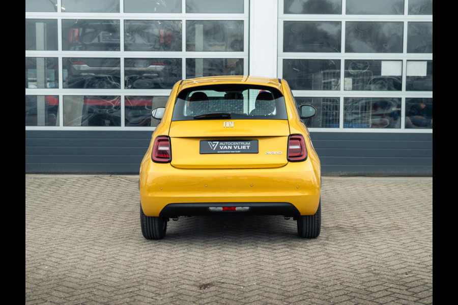 Fiat 500 Hybrid Torino Launch Edition | Clima | Carplay | PDC | Priv Glass | Sun of Italy