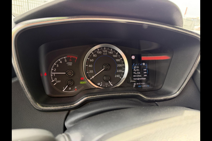 Toyota Corolla Touring Sports 1.8 Hybrid Active . GARANTIE TOT 11-2031 . NAVIGATIE . ACHTERUITRIJ CAMERA . ADAPTIEVE CRUISE CONTROL .