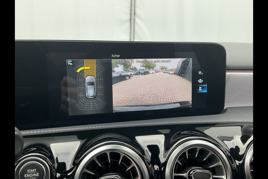 Mercedes-Benz A-Klasse 180 AMG Pano Memory Sfeerverl Carplay Led Stoelverw Business Solution