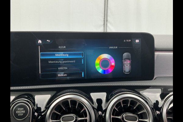 Mercedes-Benz A-Klasse 180 AMG Pano Memory Sfeerverl Carplay Led Stoelverw Business Solution