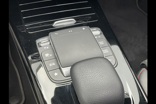 Mercedes-Benz A-Klasse 180 AMG Pano Memory Sfeerverl Carplay Led Stoelverw Business Solution