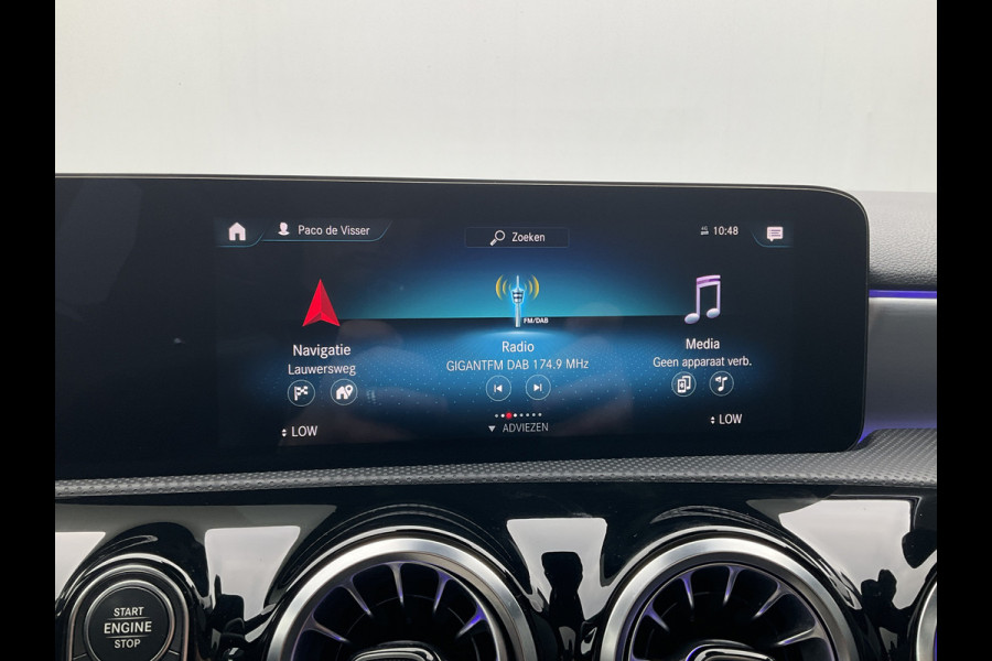 Mercedes-Benz A-Klasse 180 AMG Pano Memory Sfeerverl Carplay Led Stoelverw Business Solution