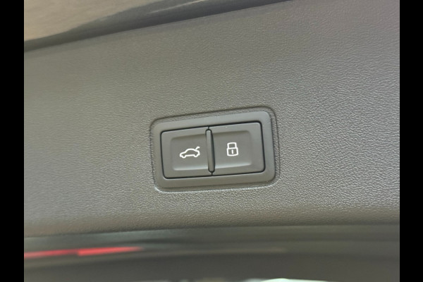 Audi Q3 Sportback Sportback e-hybrid 272pk 2xS-line Tech plus Black Optic matrix full led 119 km