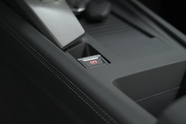 Peugeot 308 SW 1.6 Plug-in Hybrid 180 Allure | 360 Camera | Adaptieve Cruise Control | Navigatie | Apple Carplay