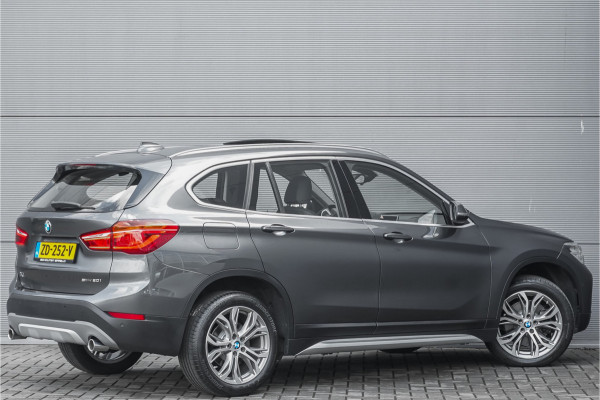 BMW X1 sDrive20i High Executive X-Line Pano Sportstoel Leder