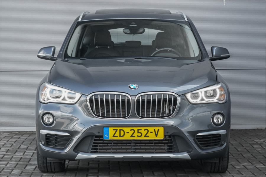 BMW X1 sDrive20i High Executive X-Line Pano Sportstoel Leder