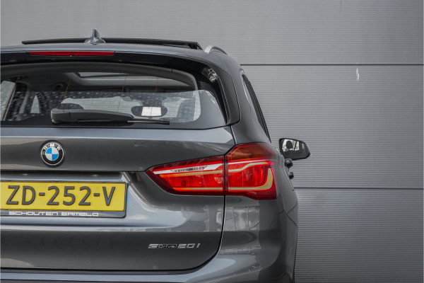 BMW X1 sDrive20i High Executive X-Line Pano Sportstoel Leder