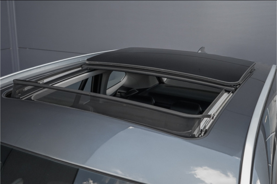 BMW X1 sDrive20i High Executive X-Line Pano Sportstoel Leder