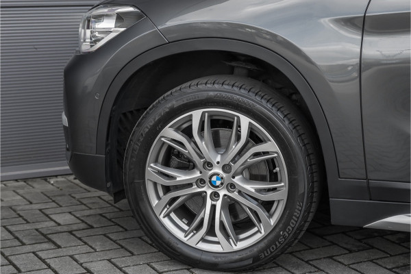 BMW X1 sDrive20i High Executive X-Line Pano Sportstoel Leder