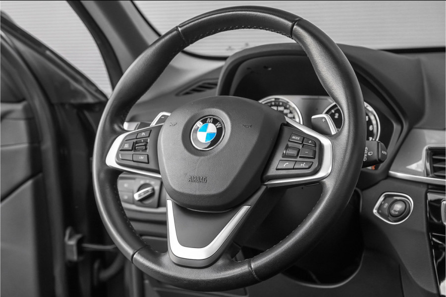 BMW X1 sDrive20i High Executive X-Line Pano Sportstoel Leder