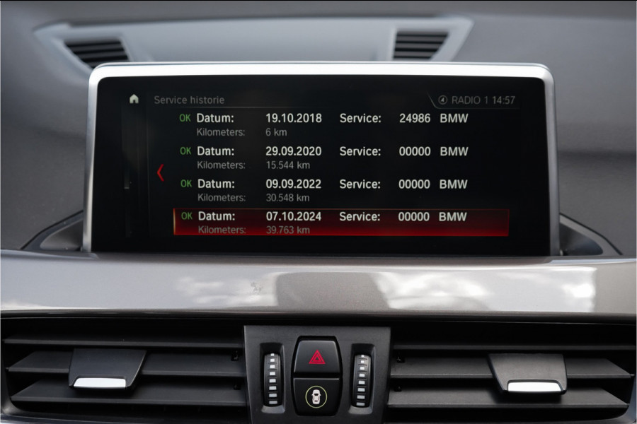 BMW X1 sDrive20i High Executive X-Line Pano Sportstoel Leder