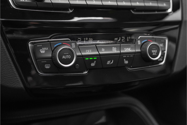 BMW X1 sDrive20i High Executive X-Line Pano Sportstoel Leder