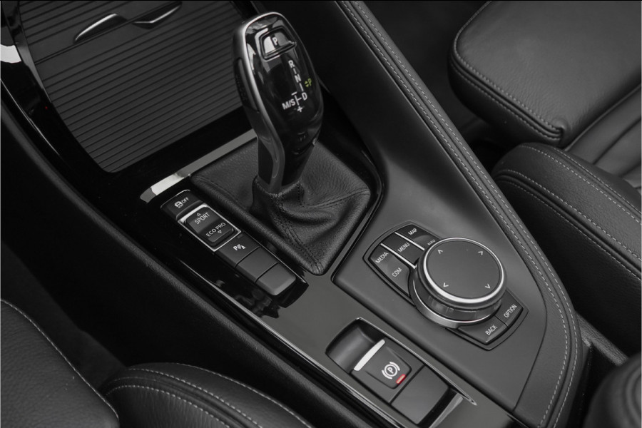 BMW X1 sDrive20i High Executive X-Line Pano Sportstoel Leder