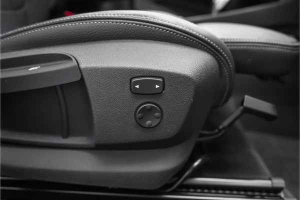 BMW X1 sDrive20i High Executive X-Line Pano Sportstoel Leder